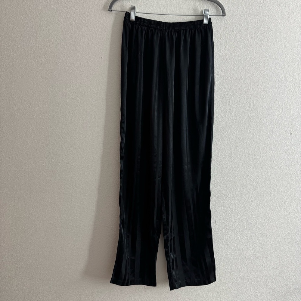 Victorias Secret VS Black Striped Pajama Two Piece Set Size Medium - Picture 5 of 6
